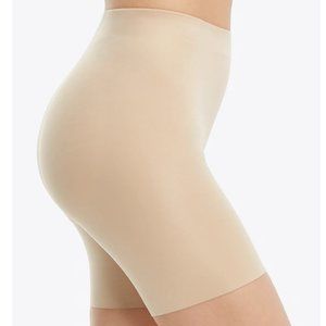 Spanx Booty Booster Mid-Thigh